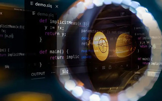 柳林 ,php声明和调用变量的符号是什么？